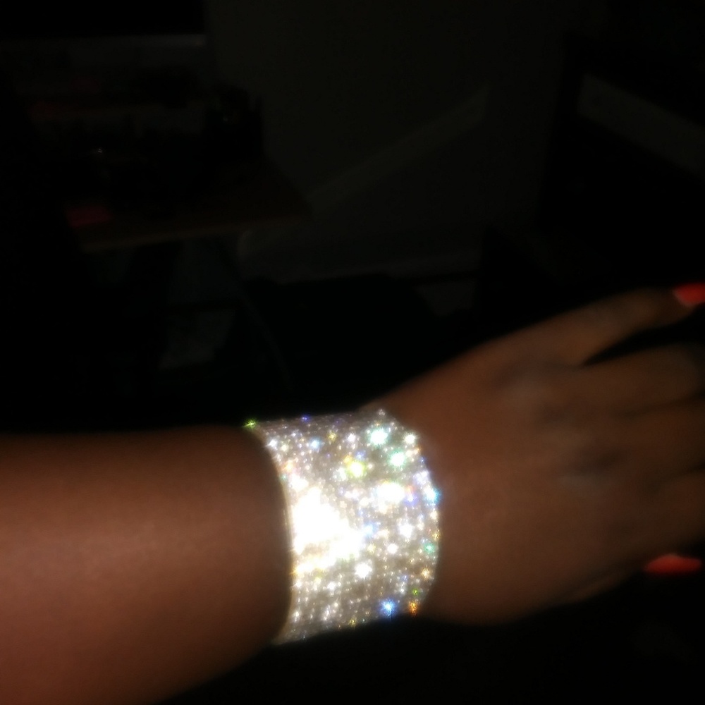 Gold rhinestone bracelet